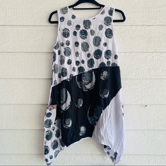 HARUBELLA | Black & White Sleeveless Modern Tunic Top Medium - Picture 3 of 6